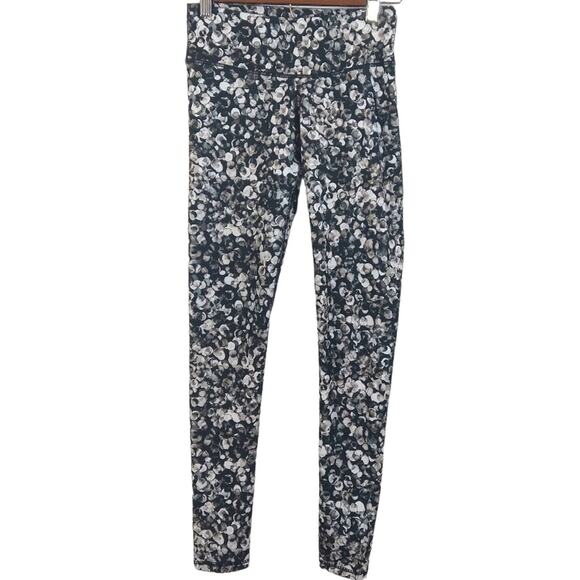 O Fabletics Salar Legging Regular Womens Size XXS 0 2 UPF 50+ Compression NWT - Picture 1 of 7
